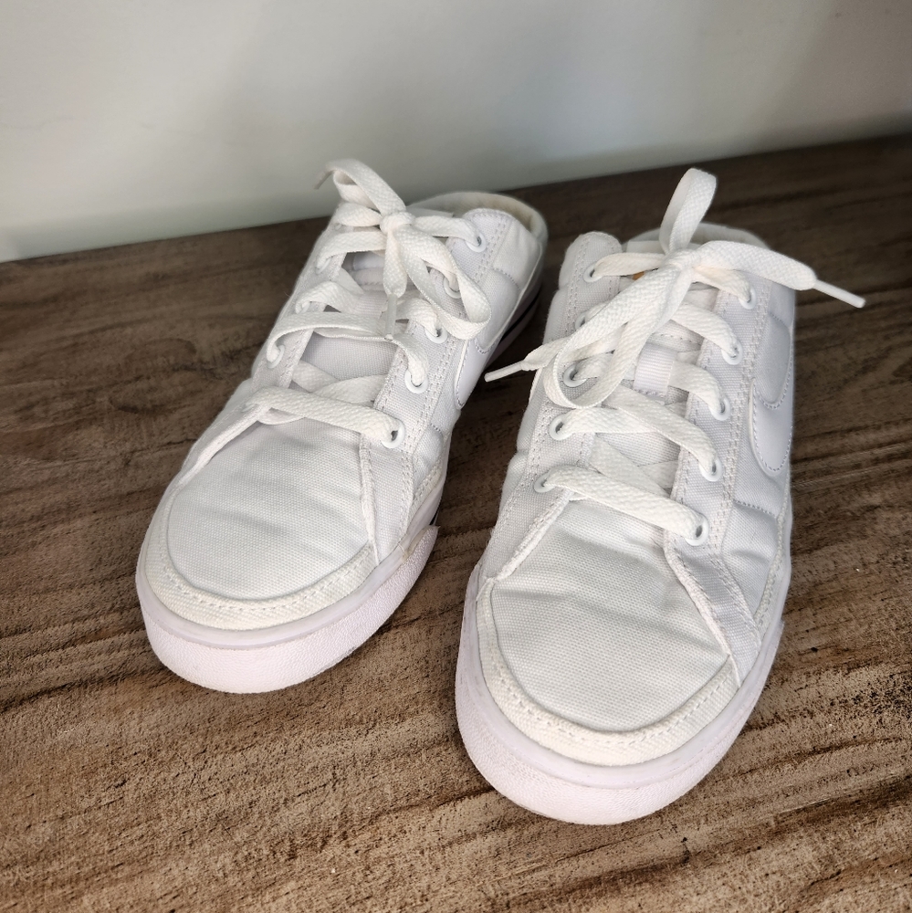 Nike Court Legacy Mules Shoes